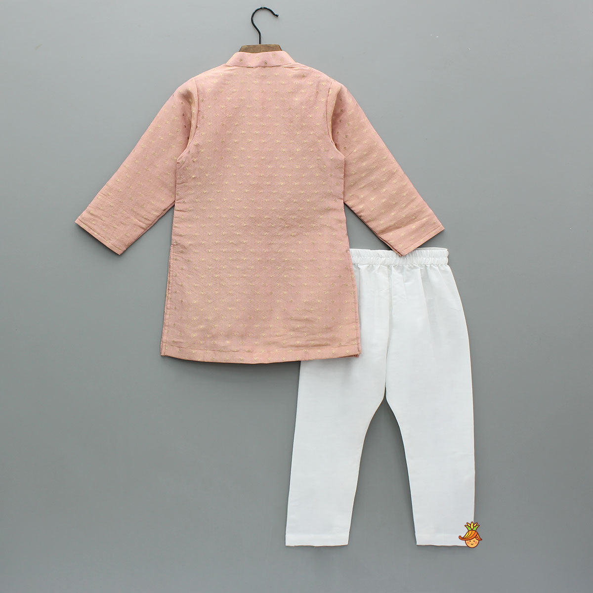 Pre Order: Shimmery Pocket Square Detailed Silk Kurta With Pyjama