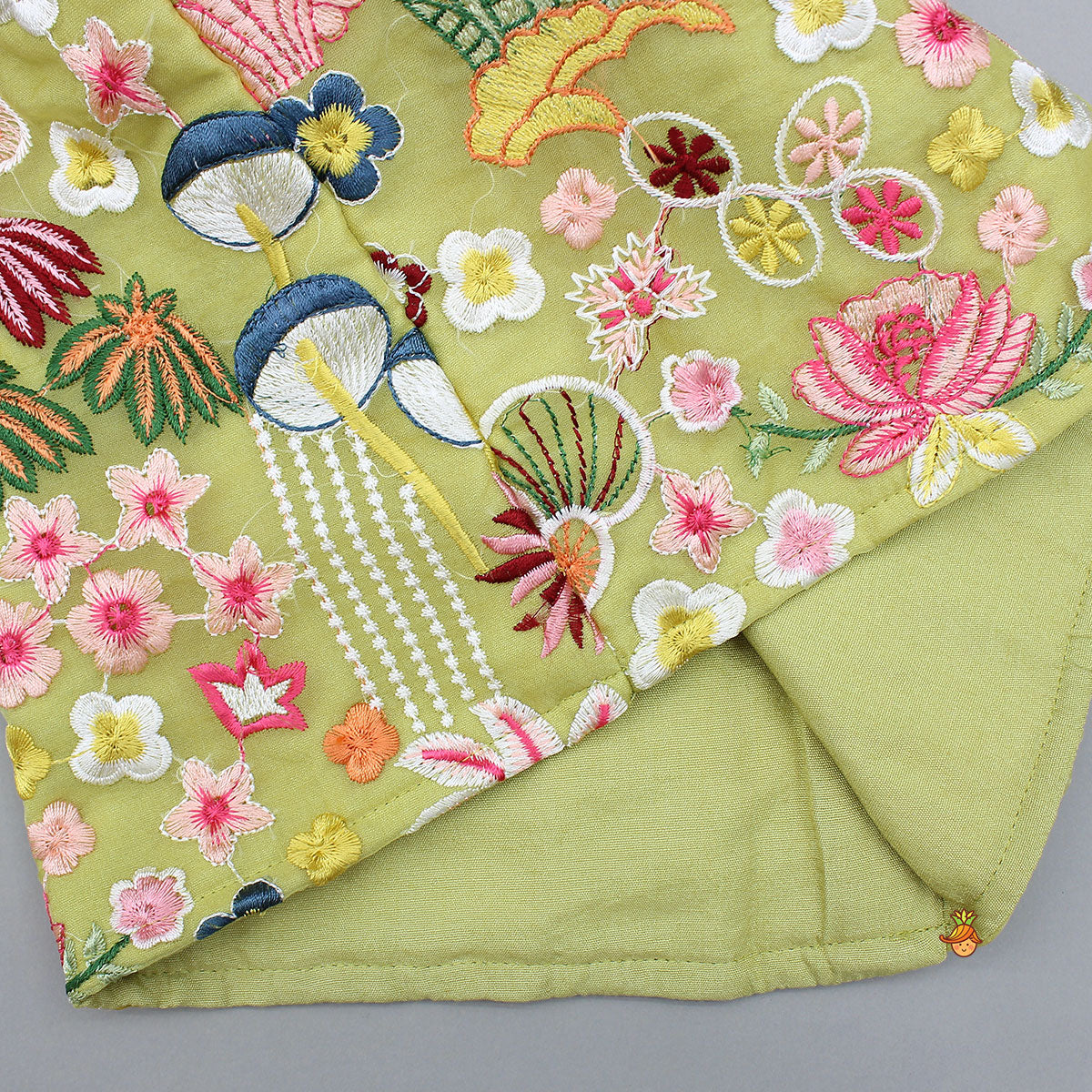 Pre Order: Ethnic Kurta And Floral Embroidered Jacket With Pyjama