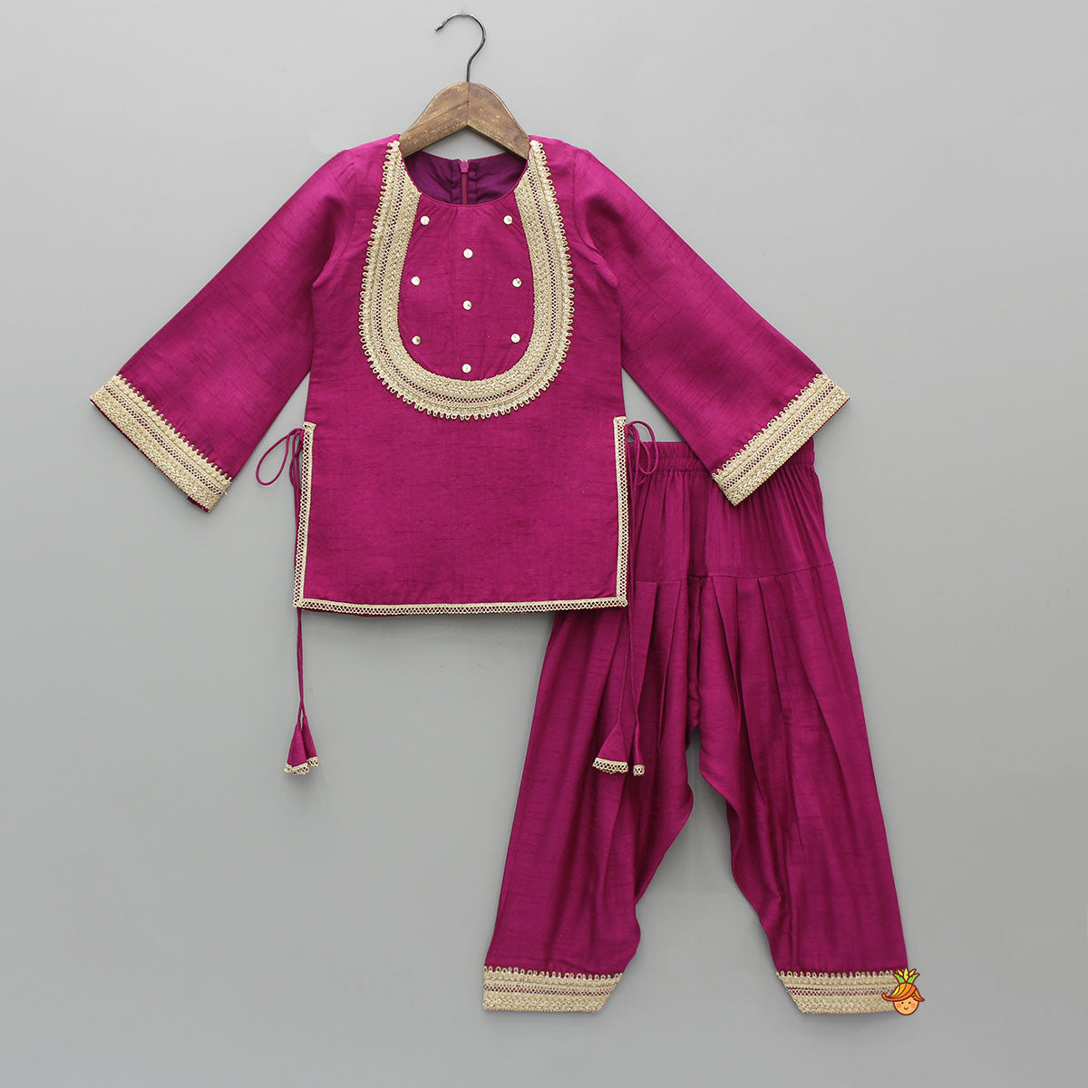 Pre Order: Yoke-Detail Ethnic Kurti With Matching Salwar And Dupatta