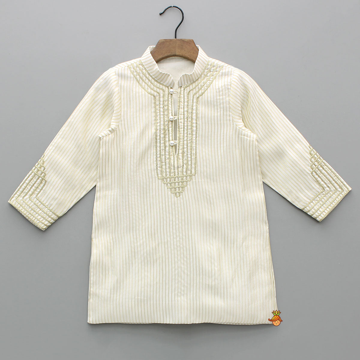 Pre Order: Lurex Stripes Kurta And Pyjama