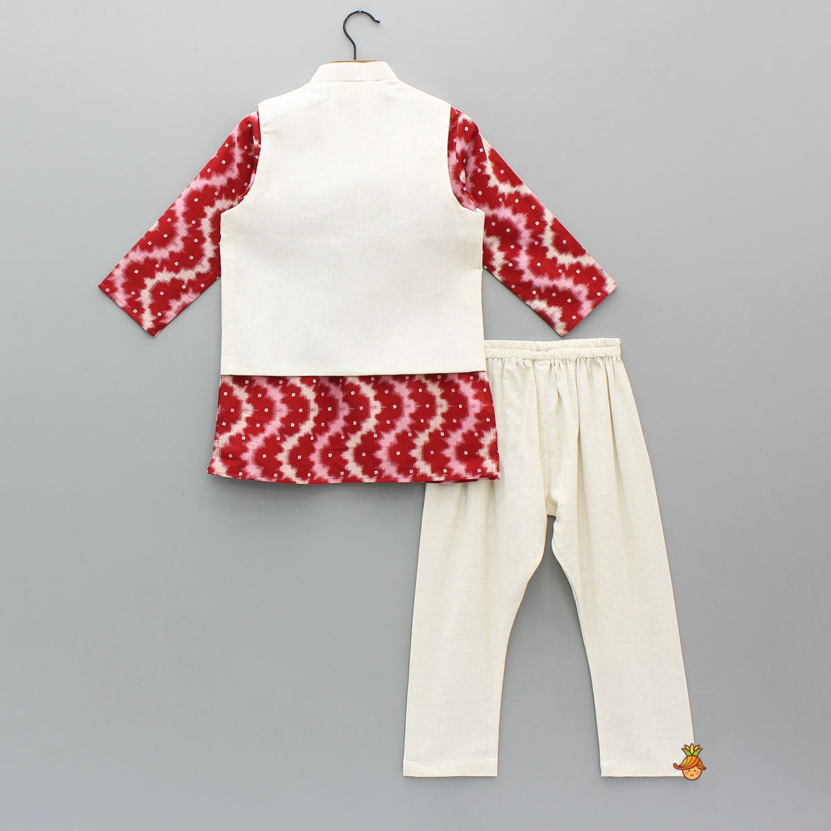 Tie-Dye Effect Printed Kurta With Embroidered Jacket And Churidar
