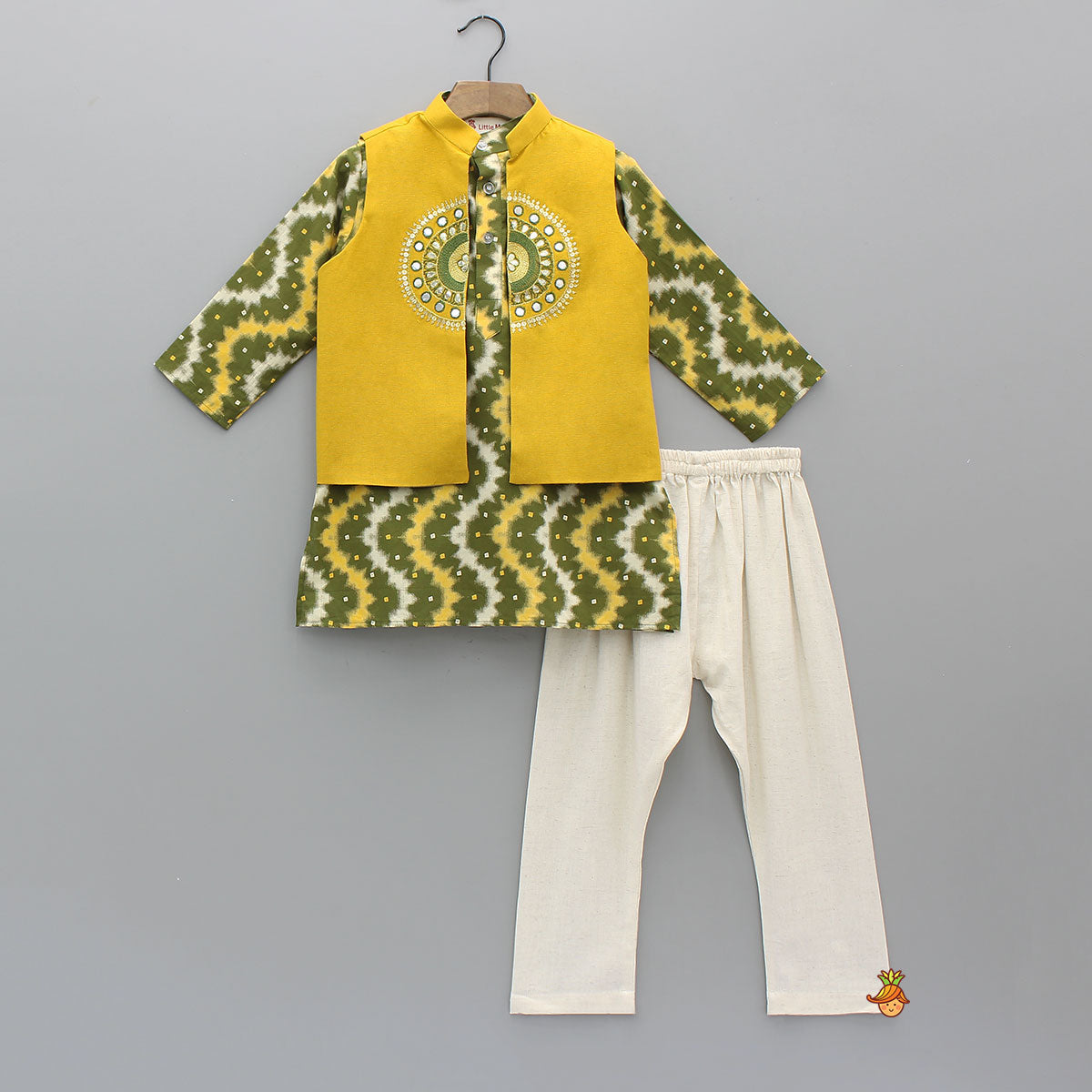 Tie-Dye Effect Printed Kurta With Embroidered Jacket And Churidar
