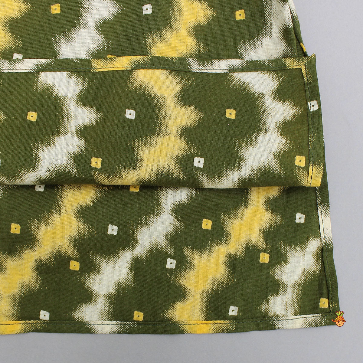 Tie-Dye Effect Printed Kurta With Embroidered Jacket And Churidar