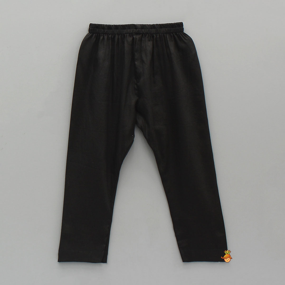 Pre Order: Ethnic Elegant Kurta With Pocket Detail Printed Jacket And Pyjama