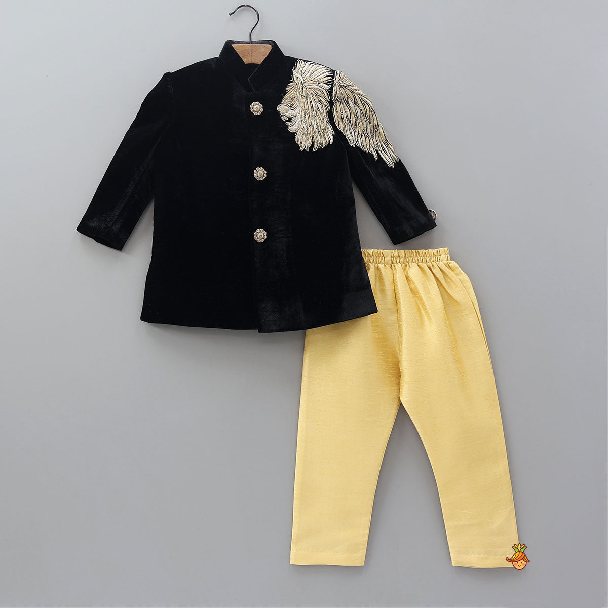 Stylish Zari Embroidered Velvet Sherwani With Pyjama