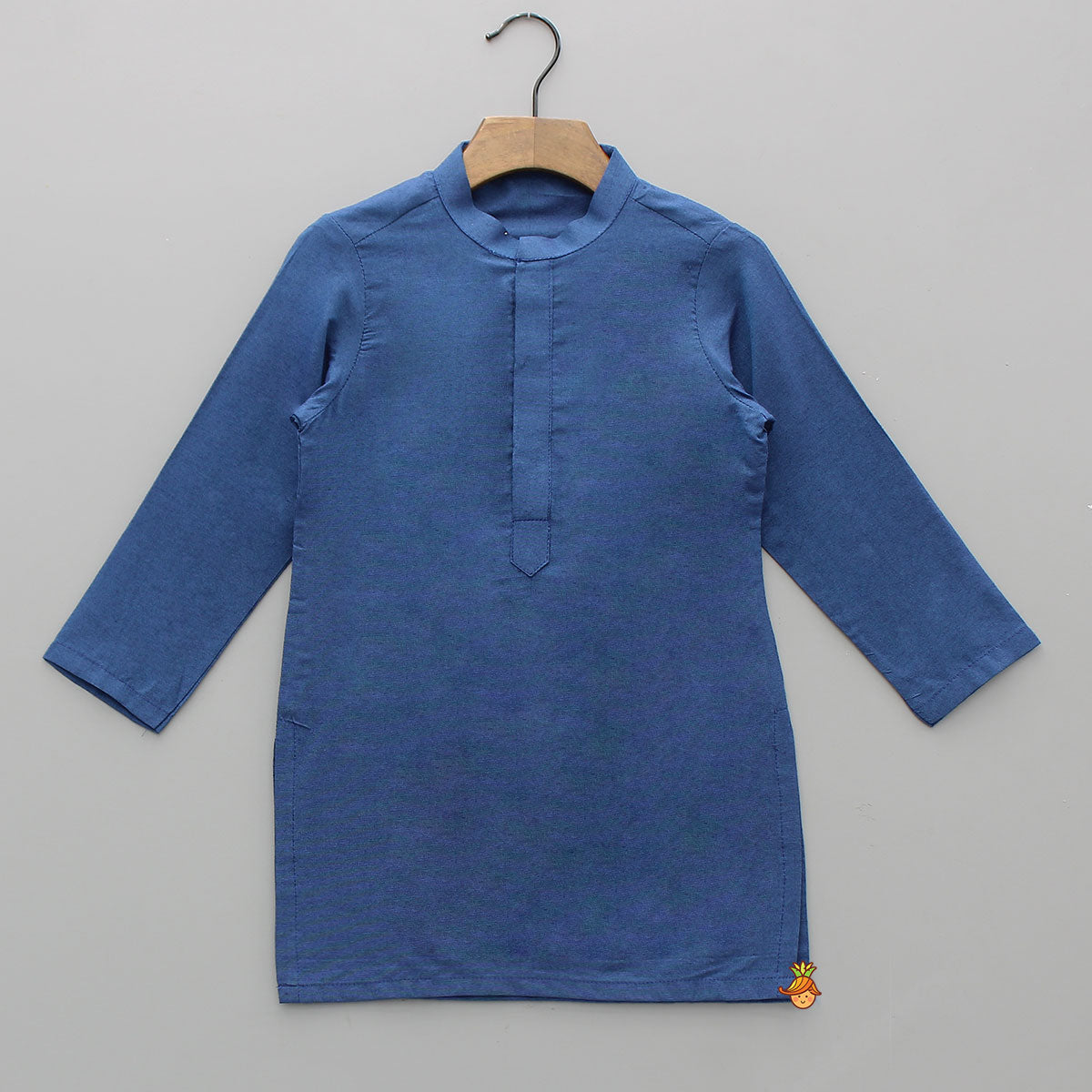 Pre Order: Ethnic Kurta With Pocket-Detail Jacket And Pyjama