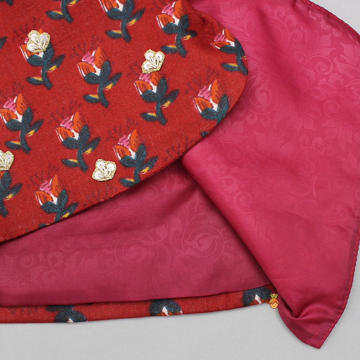 Pre Order: Kurta With Pocket-Detail Asymmetric Jacket And Pyjama