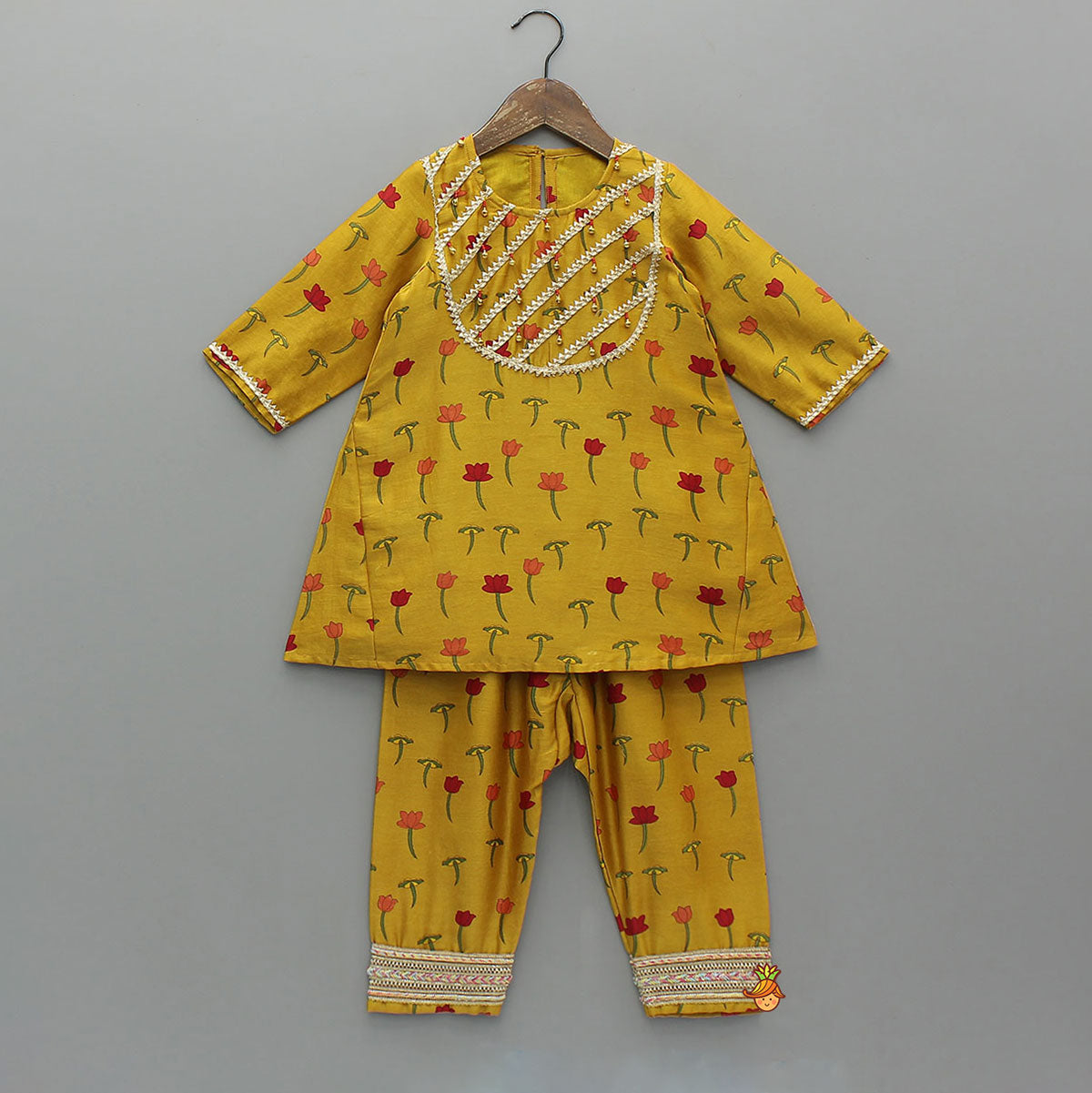 Pre Order: Gota Lace Detailed Yoke Kurti And Pant