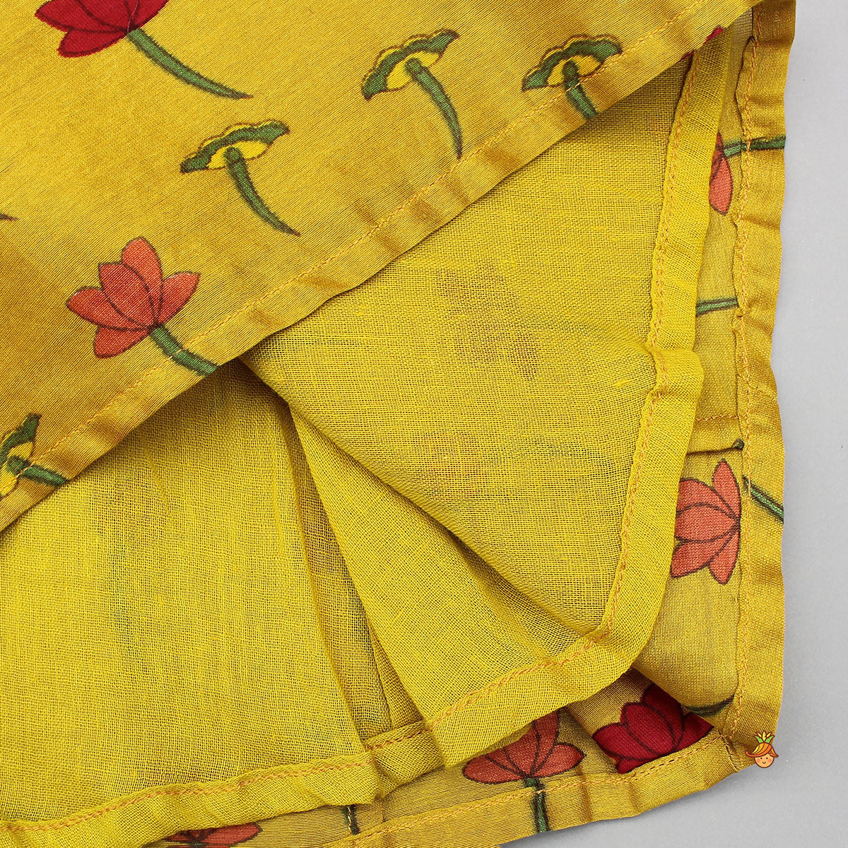 Pre Order: Gota Lace Detailed Yoke Kurti And Pant