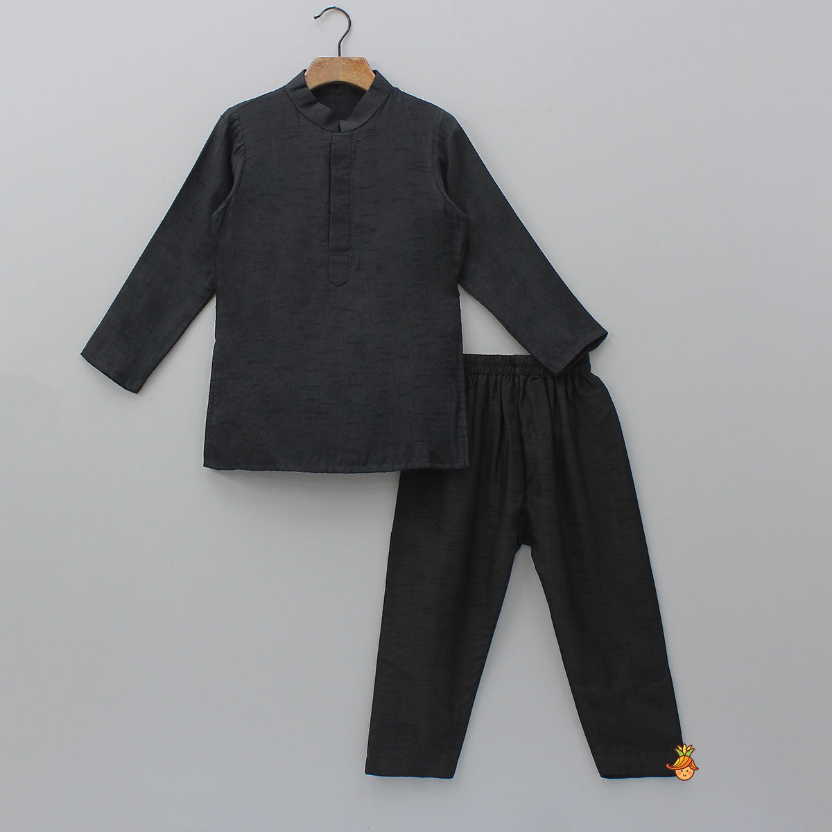 Pre Order: Silk Ethnic Kurta With Asymmetric Front-Open Jacket And Pyjama