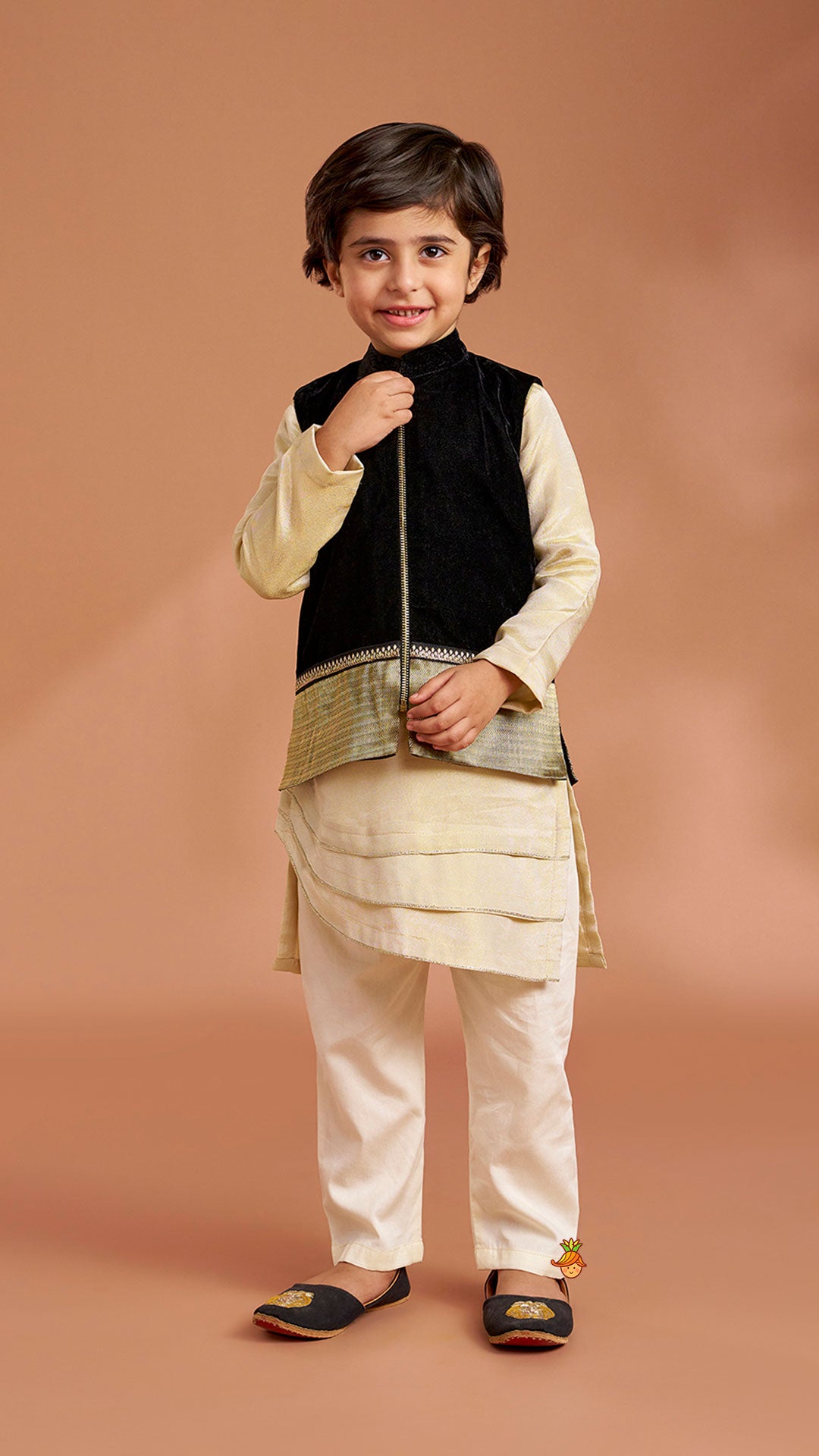 Pre Order: Shimmery Stylish Cut Hem Kurta With Velvet Jacket And Pyjama