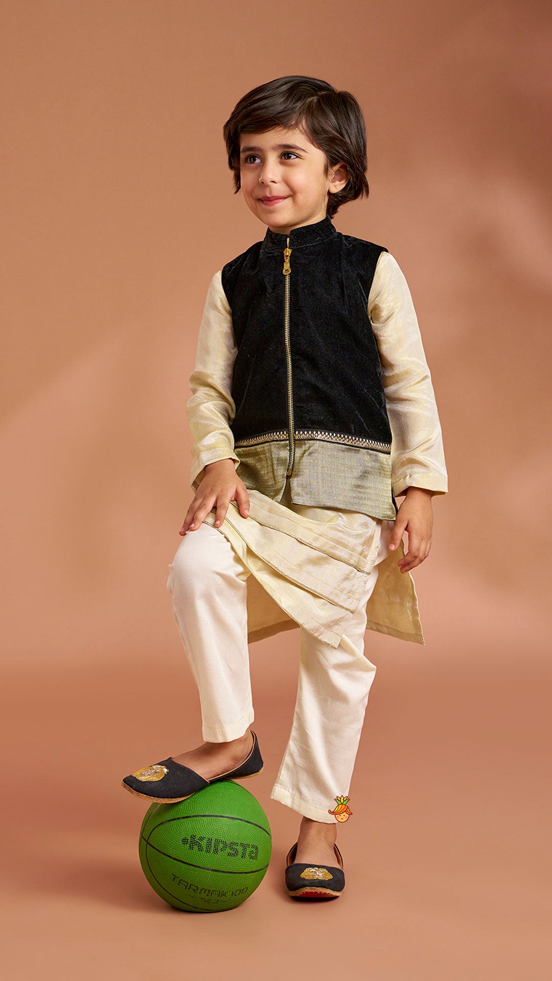 Pre Order: Shimmery Stylish Cut Hem Kurta With Velvet Jacket And Pyjama