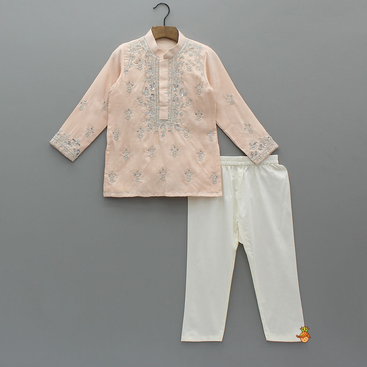 Pre Order: Intricately Sequins-Embroidered Kurta With Pyjama