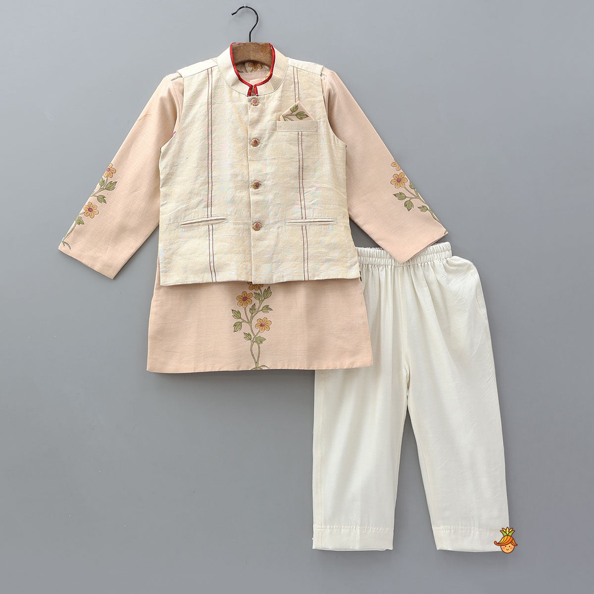 Ethnic Floral Printed Kurta With Pocket Detail Jacket And Pyjama