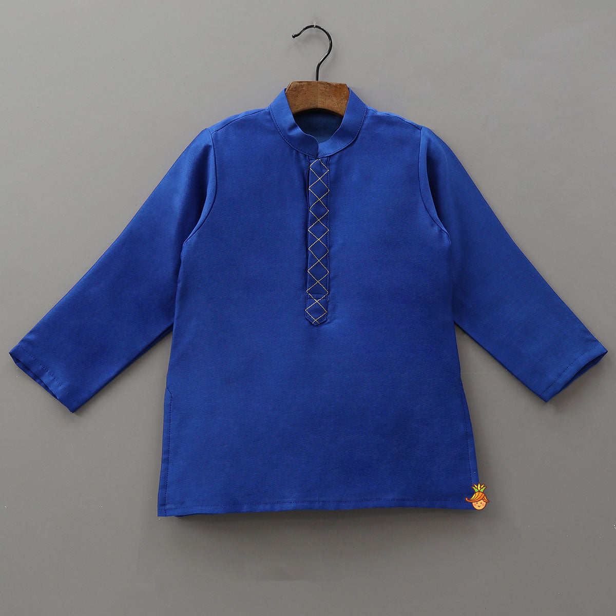 Pre Order: Embroidered Front-Panel Kurta With Open Jacket And Pyjama