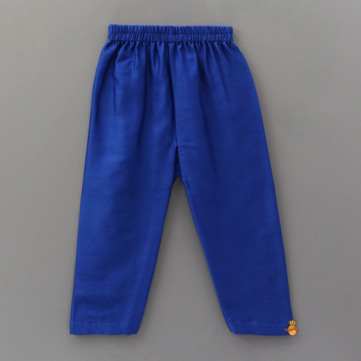 Pre Order: Embroidered Front-Panel Kurta With Open Jacket And Pyjama