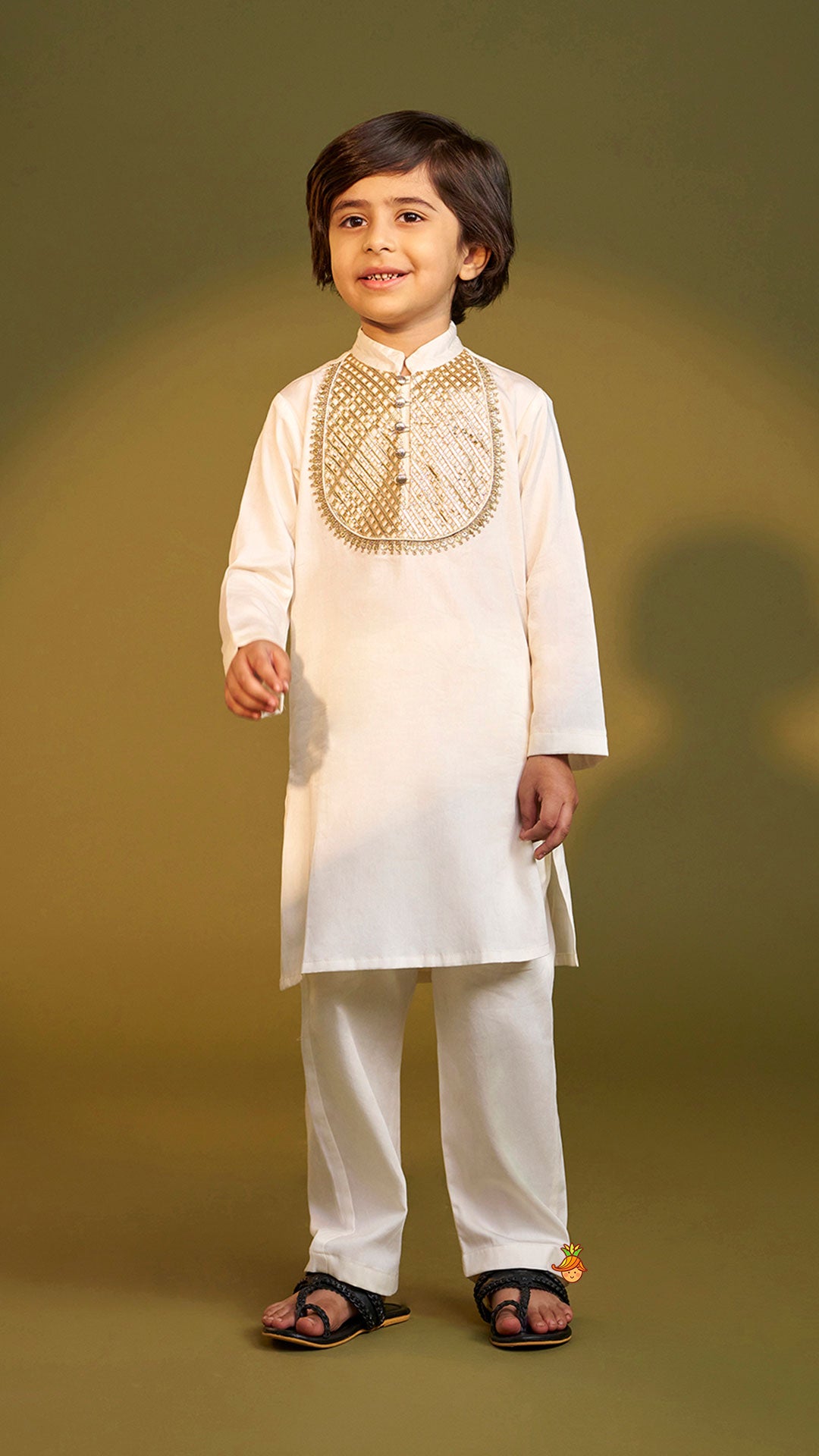 Pre Order: Lace Detailed Yoke Kurta And Pyjama