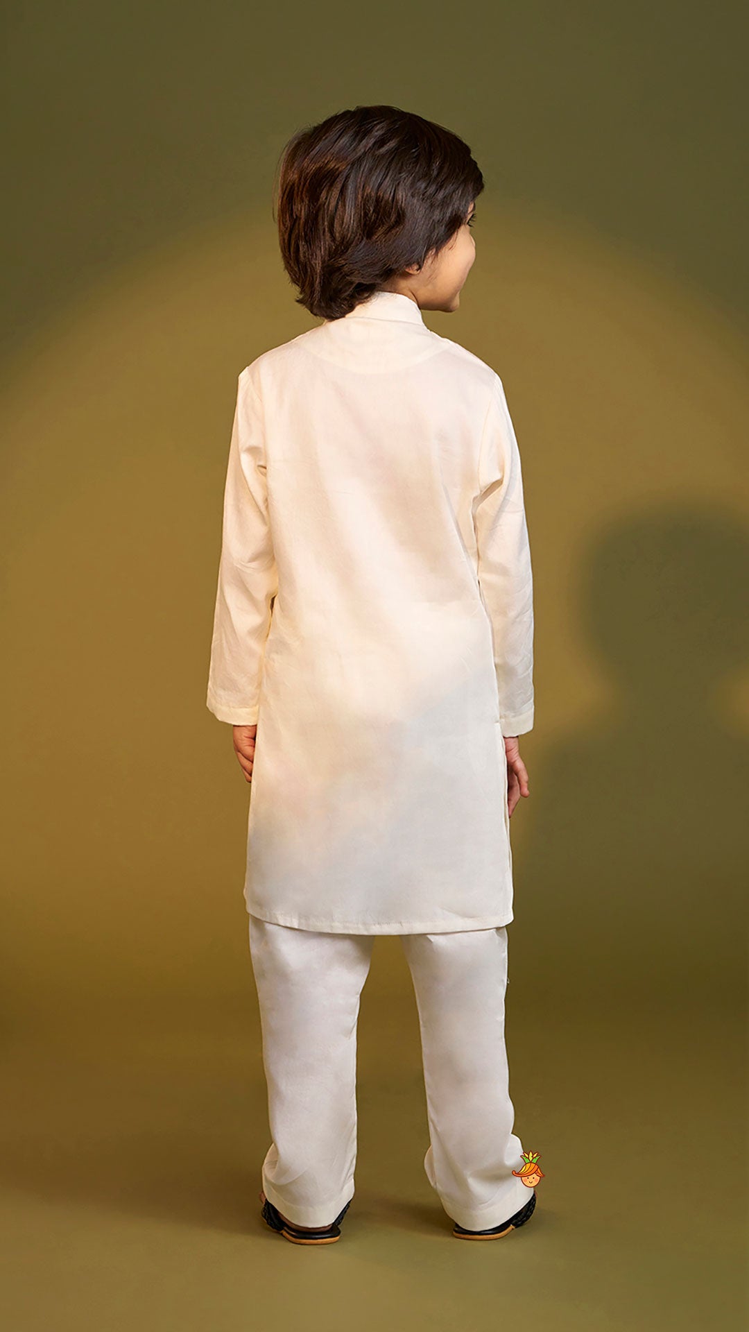 Pre Order: Lace Detailed Yoke Kurta And Pyjama