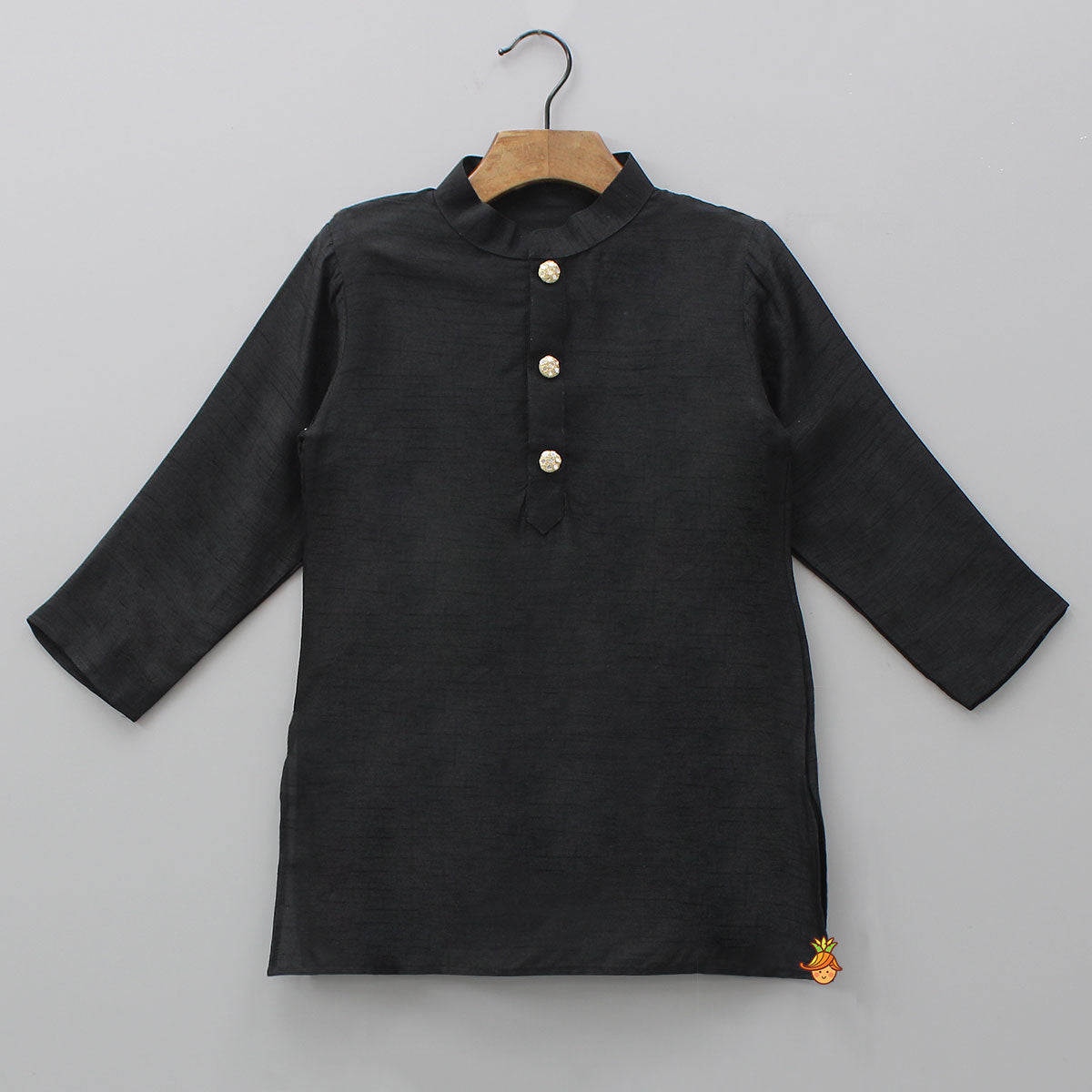 Pre Order: Elegant Kurta And Floral Embroidered Jacket With Pyjama