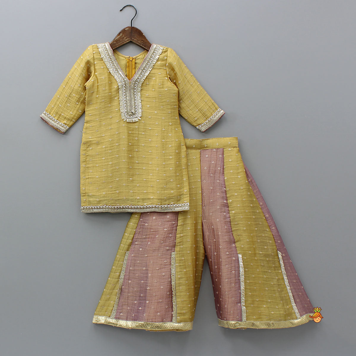 Pre Order: Beautiful V Neck Kurti With Colour Block Palazzo And Dupatta