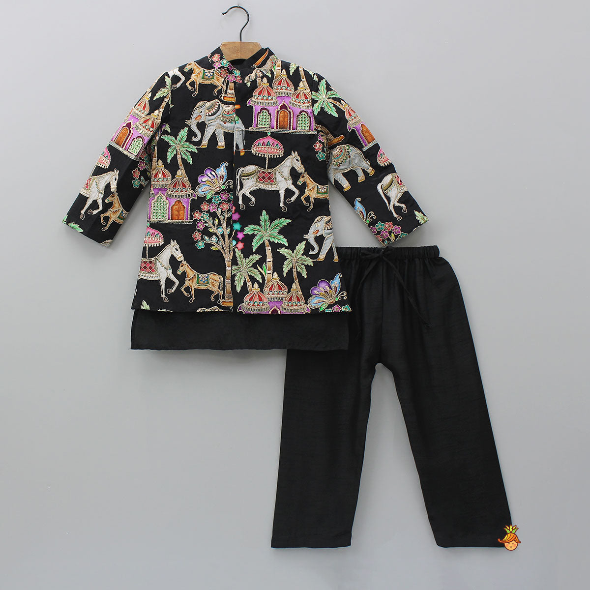 Pre Order: Elegant Kurta And Ethnic Printed Jacket With Pyjama