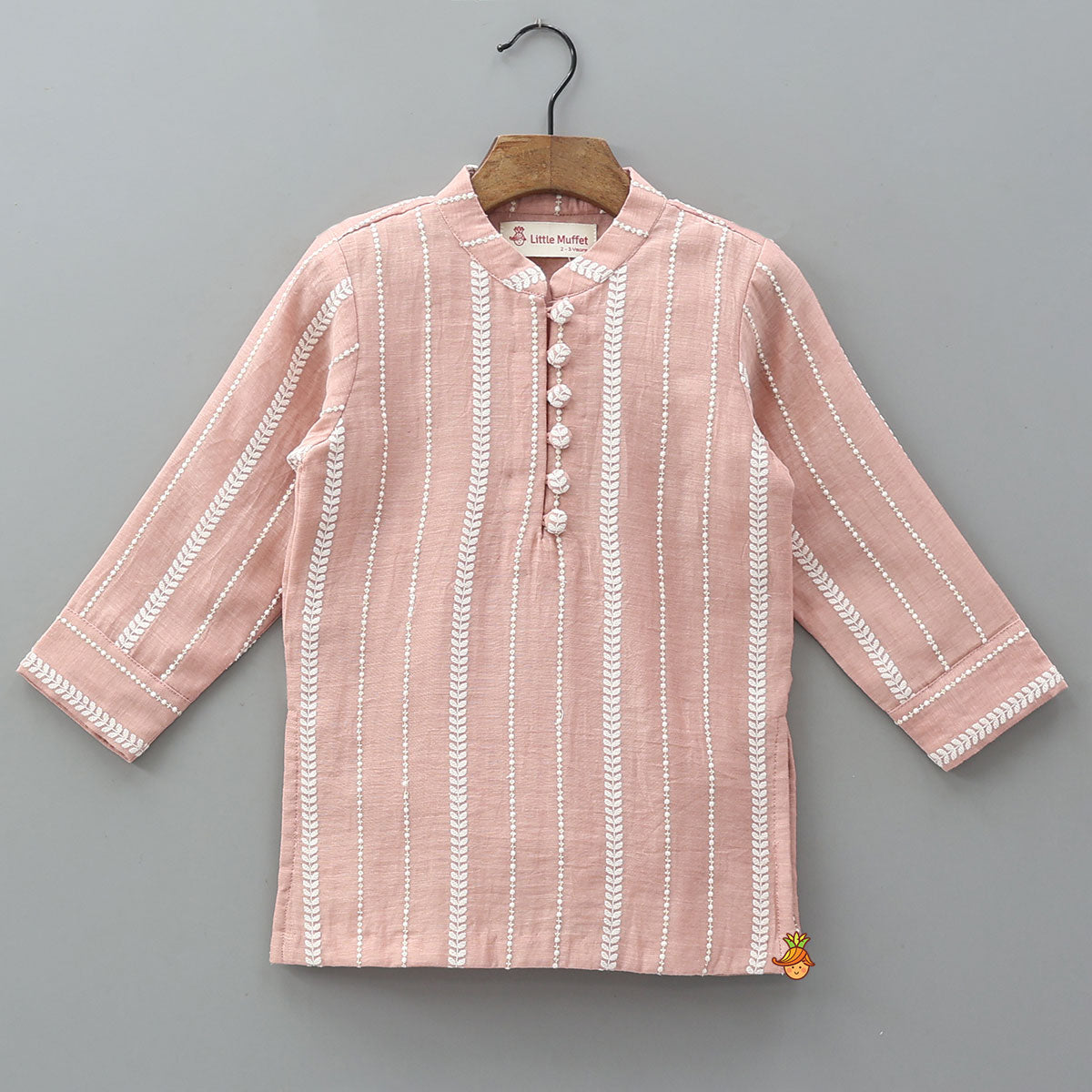 Pre Order: Thread-Embroidered Kurta With Pyjama