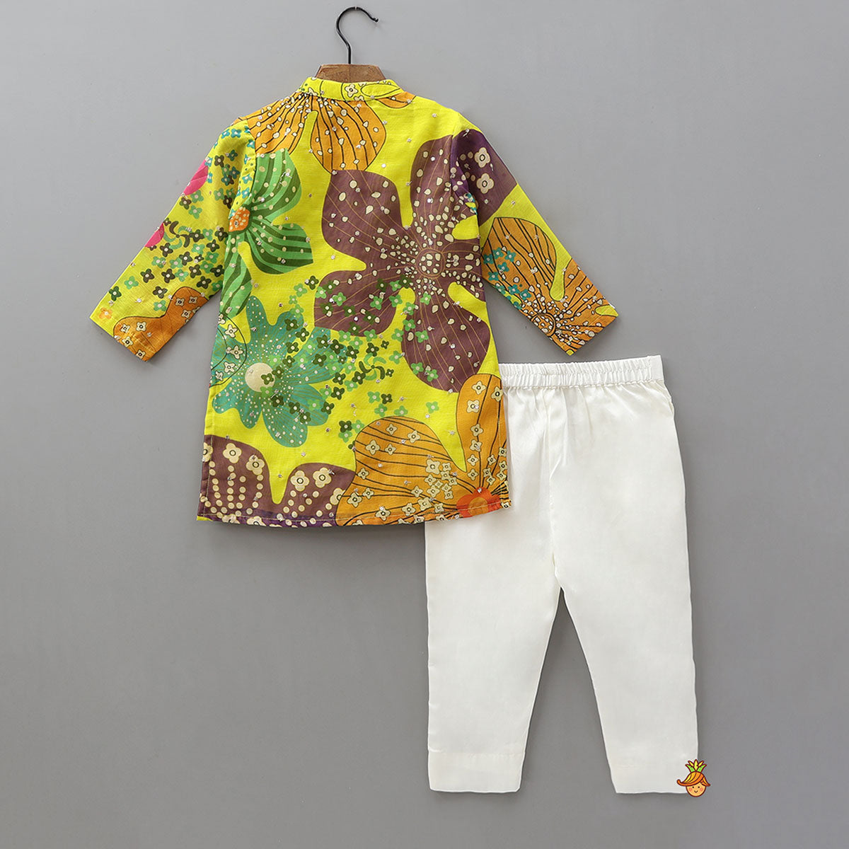 Pre Order: Floral Multicolour Printed Kurta With Pyjama