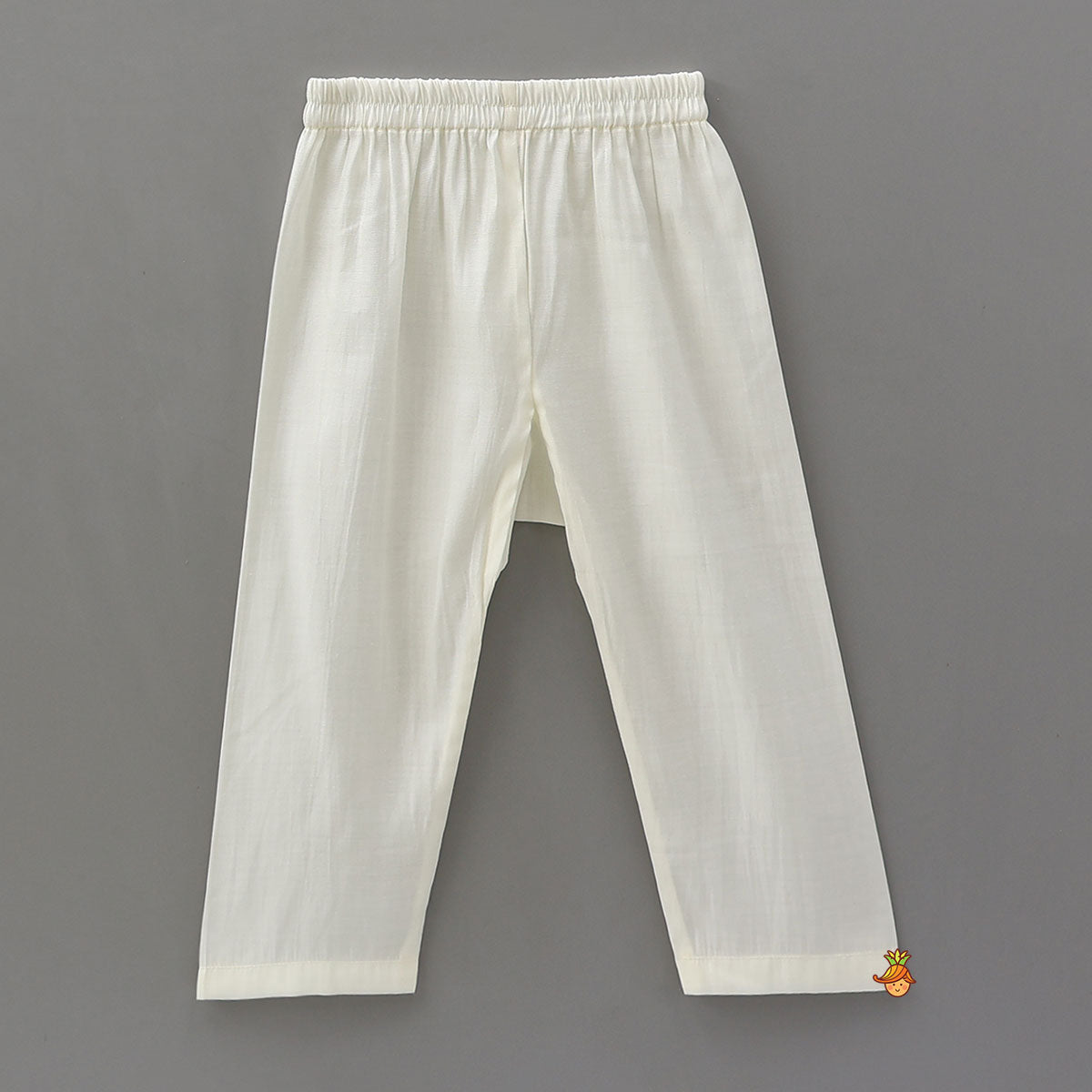 Pre Order: Pin Tuck Detail Kurta And Pyjama