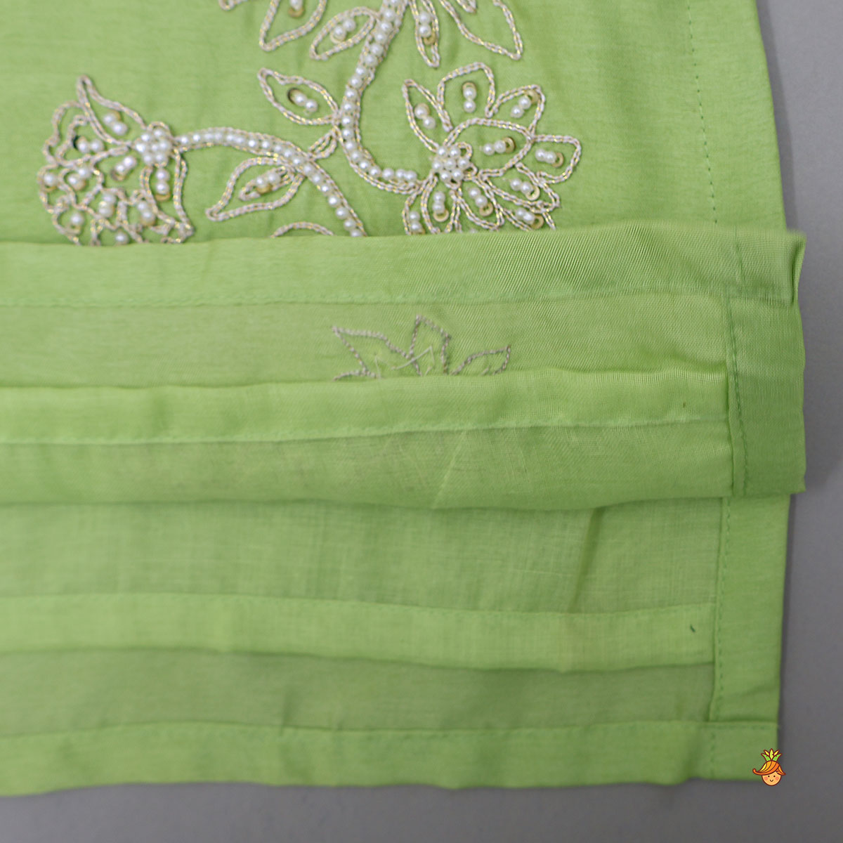 Pre Order: Pin Tuck Detail Kurta And Pyjama