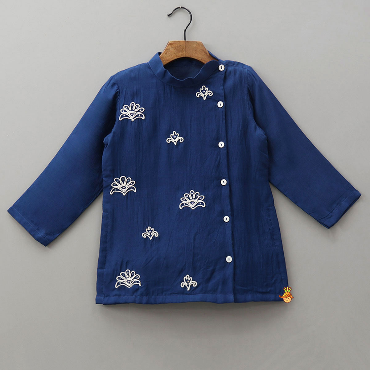Pre Order: Side Button Detail Kurta With Pyjama