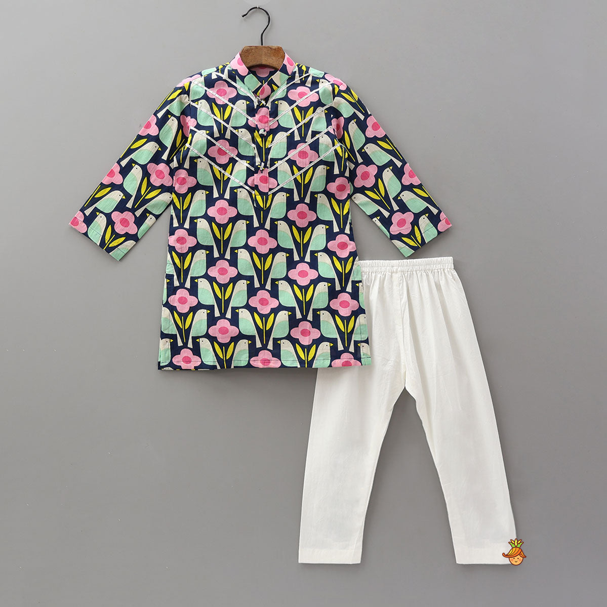 Pre Order: Bird And Floral Printed Kurta With Pyjama