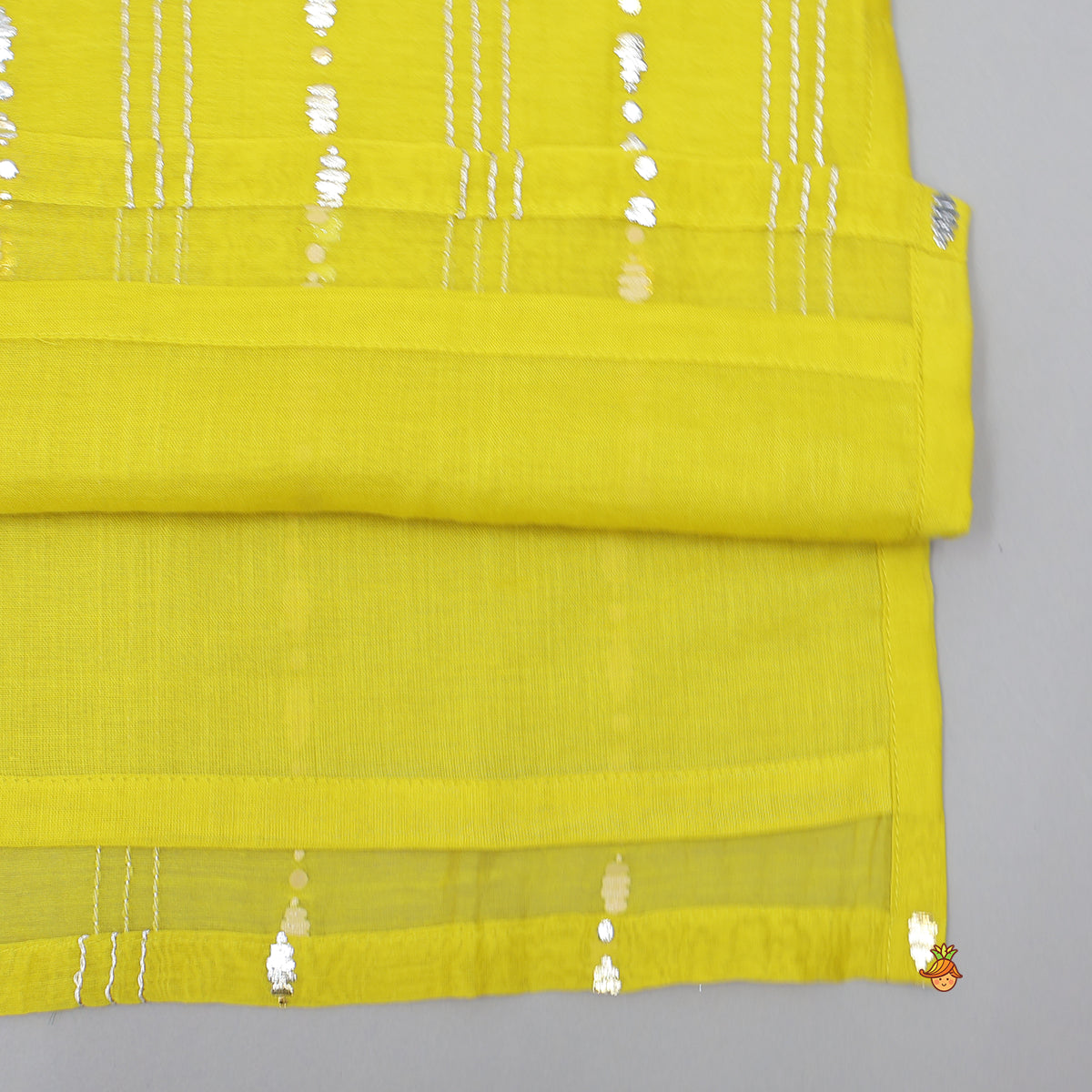 Pre Order: Front-Placket Embroidered Ethnic Kurta With Pyjama