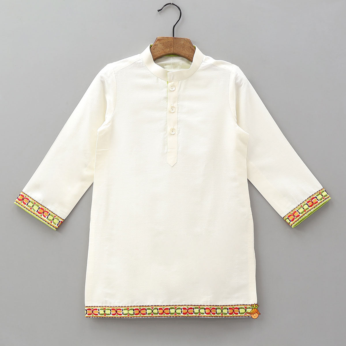 Pre Order: Ethnic Kurta With Printed Jacket And Pyjama