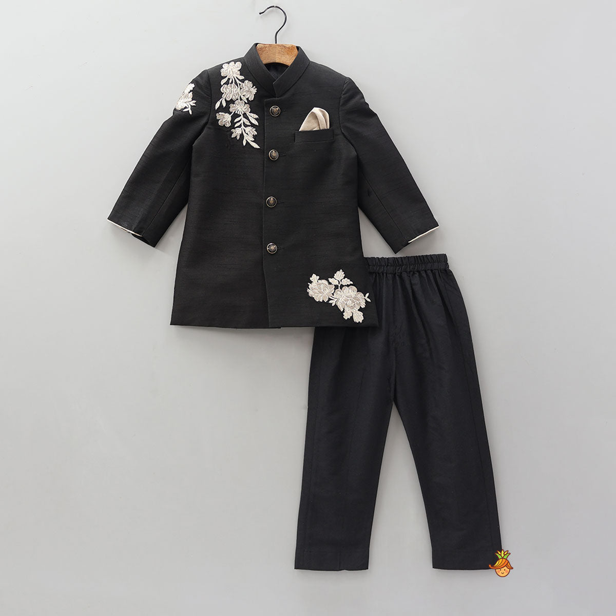 Pre Order: Pocket Square Detail Sherwani With Pyjama