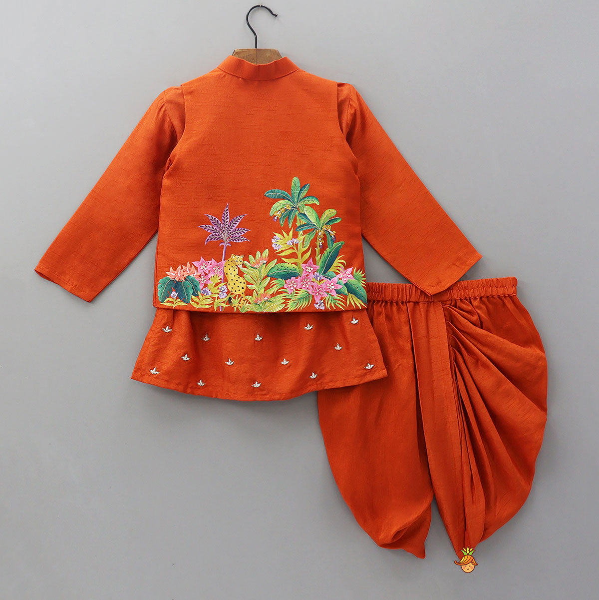 Pre Order: Ethnic Kurta With Hand-Painted Jacket And Matching Dhoti