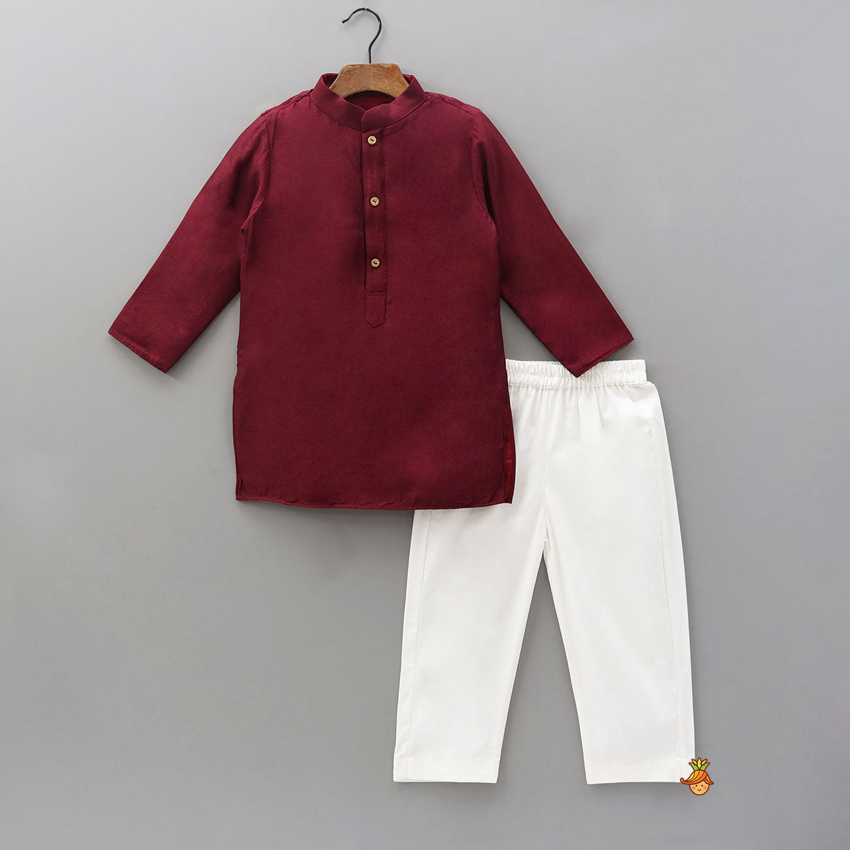 Pre Order: Ethnic Kurta With Embroidered Jacket And Pyjama