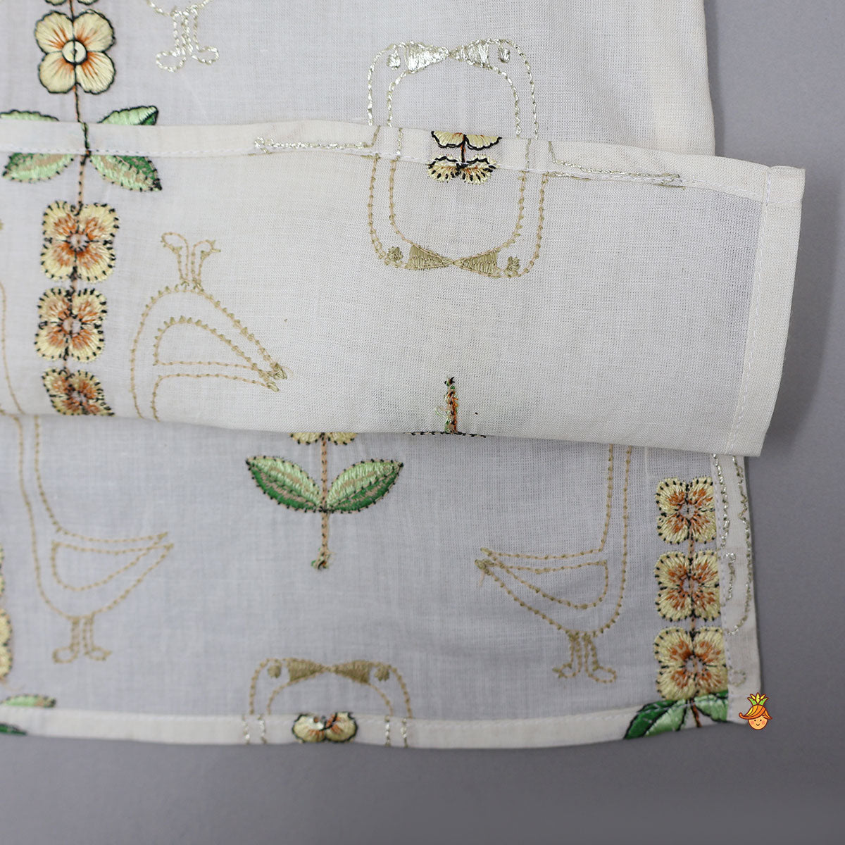 Pre Order: Floral Thread Embroidered Kurta With Pyjama