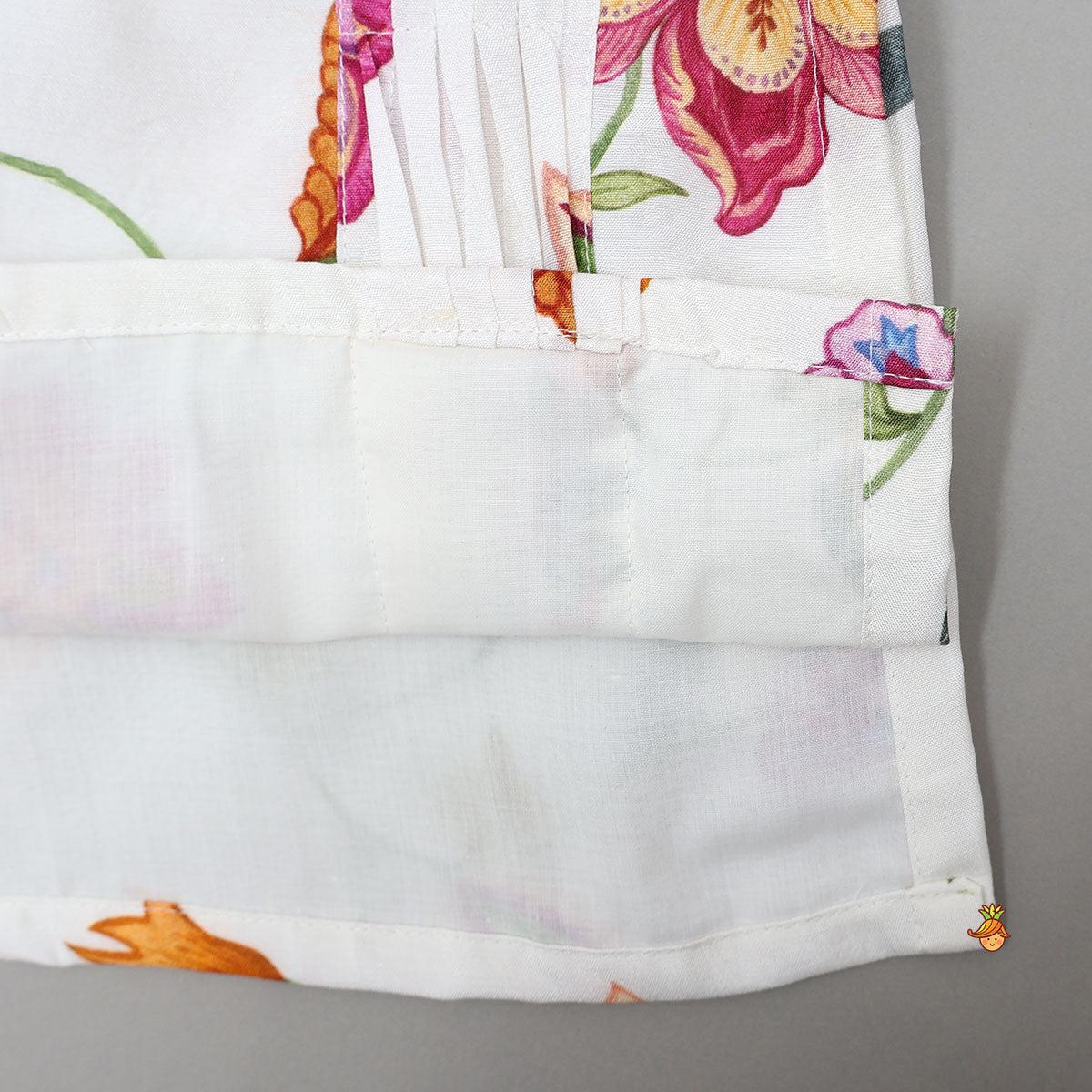 Pre Order: Floral Printed Pin Tuck Detailed Kurta With Pyjama