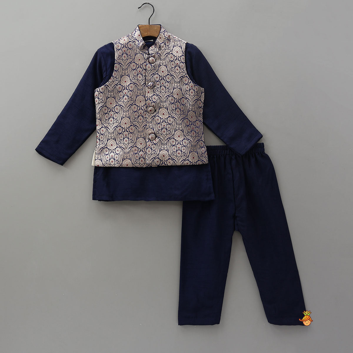 Pre Order: Ethnic Kurta With Brocade Jacket And Pyjama