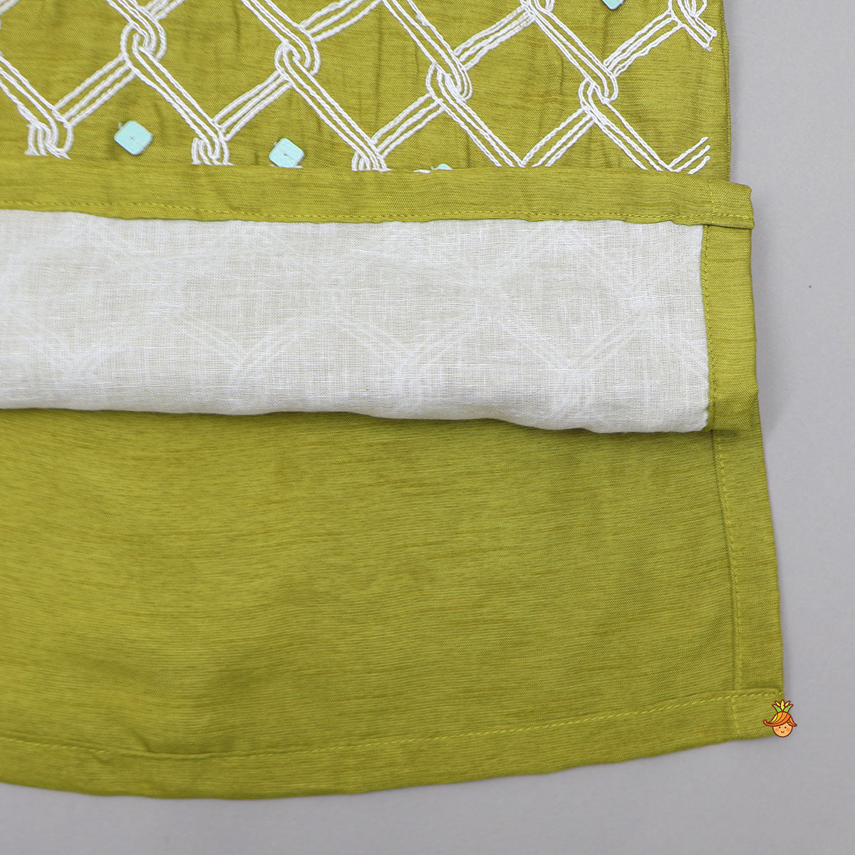 Embroidered Ethnic Kurta And Pyjama