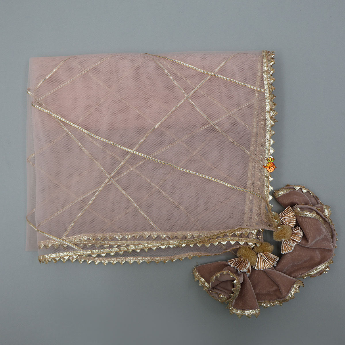 Pre Order: Front-Slit Velvet Kurti And Pant With Dupatta