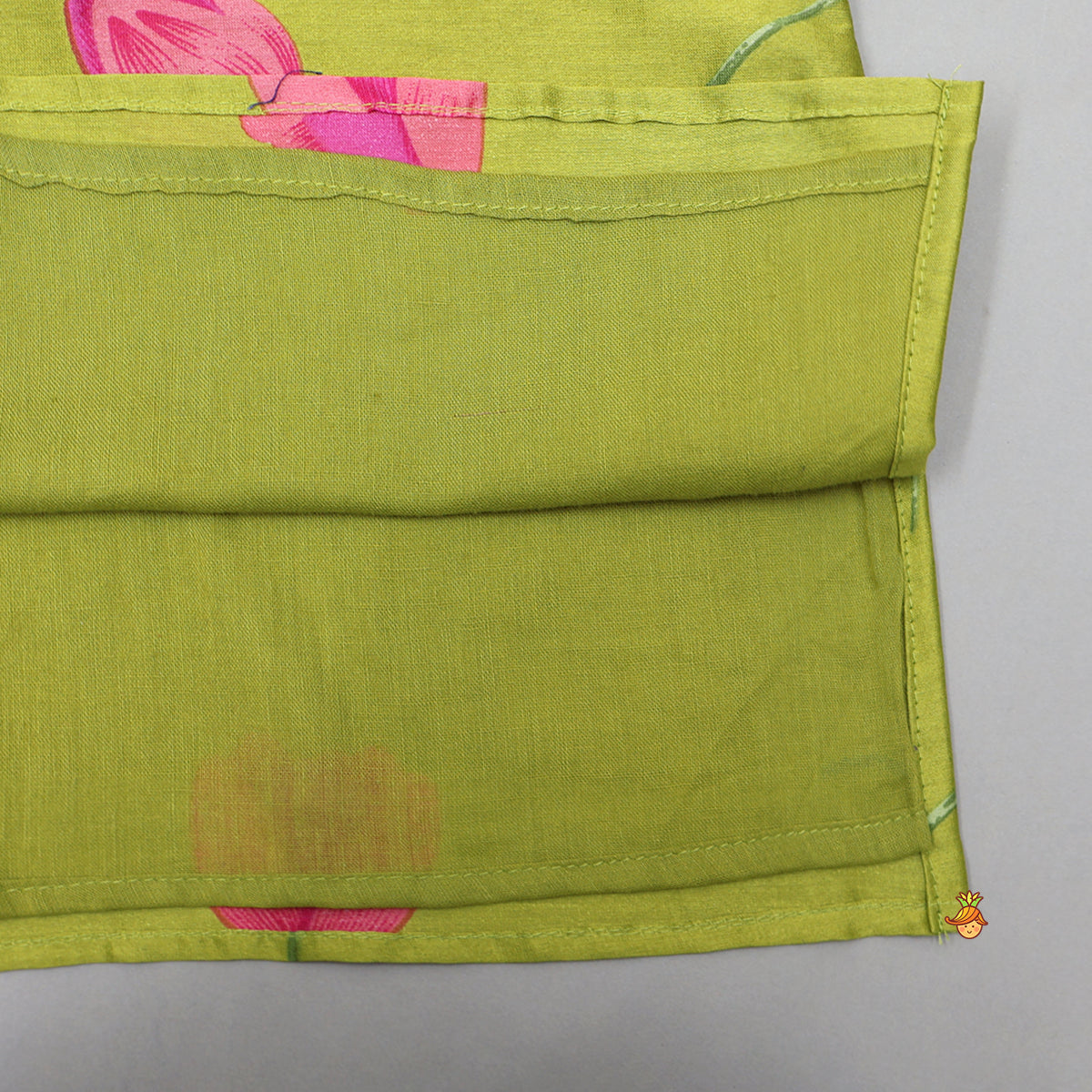 Pre Order: Mandarin-Collar Ethnic Kurta With Printed Jacket And Pyjama