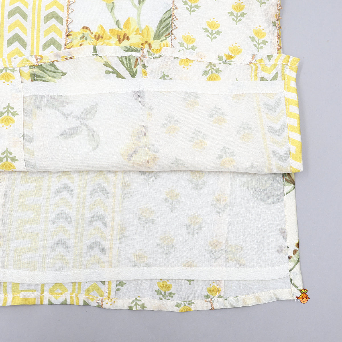 Pre Order: Floral Printed Ethnic Kurta And Pyjama