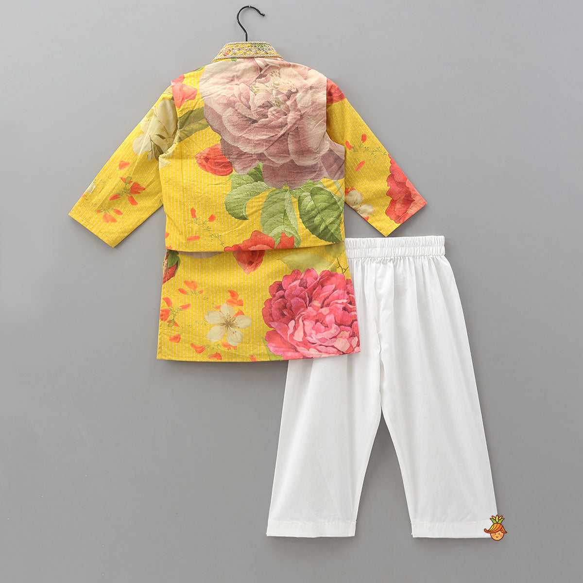 Pre Order: Floral Printed Kurta With Cut Dana Embroidered Jacket And Pyjama