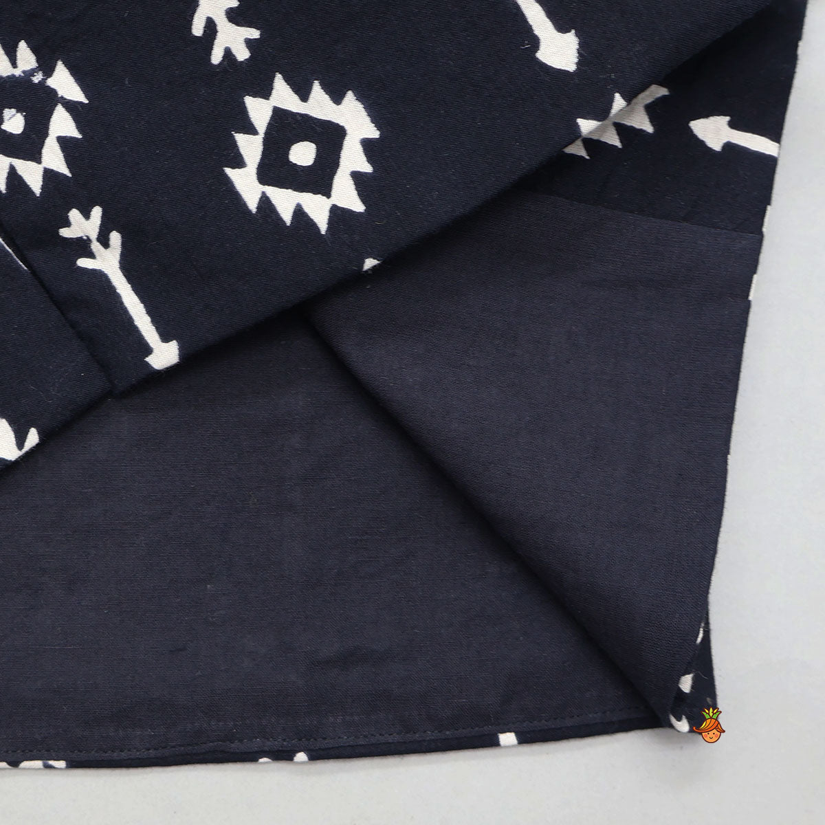 Pre Order: Ethnic Kurta With Front Pocket Jacket And Dhoti