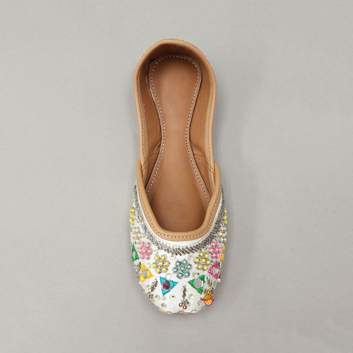 Mirror Work Beautiful Jutti