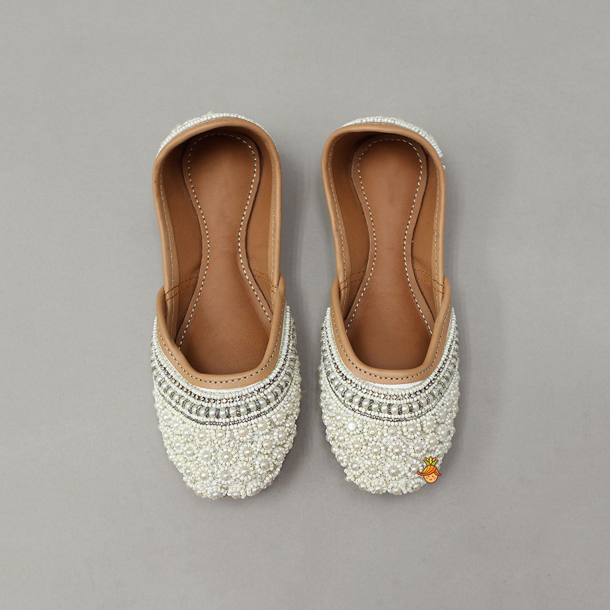 Beaded Floral Embroidered Jutti