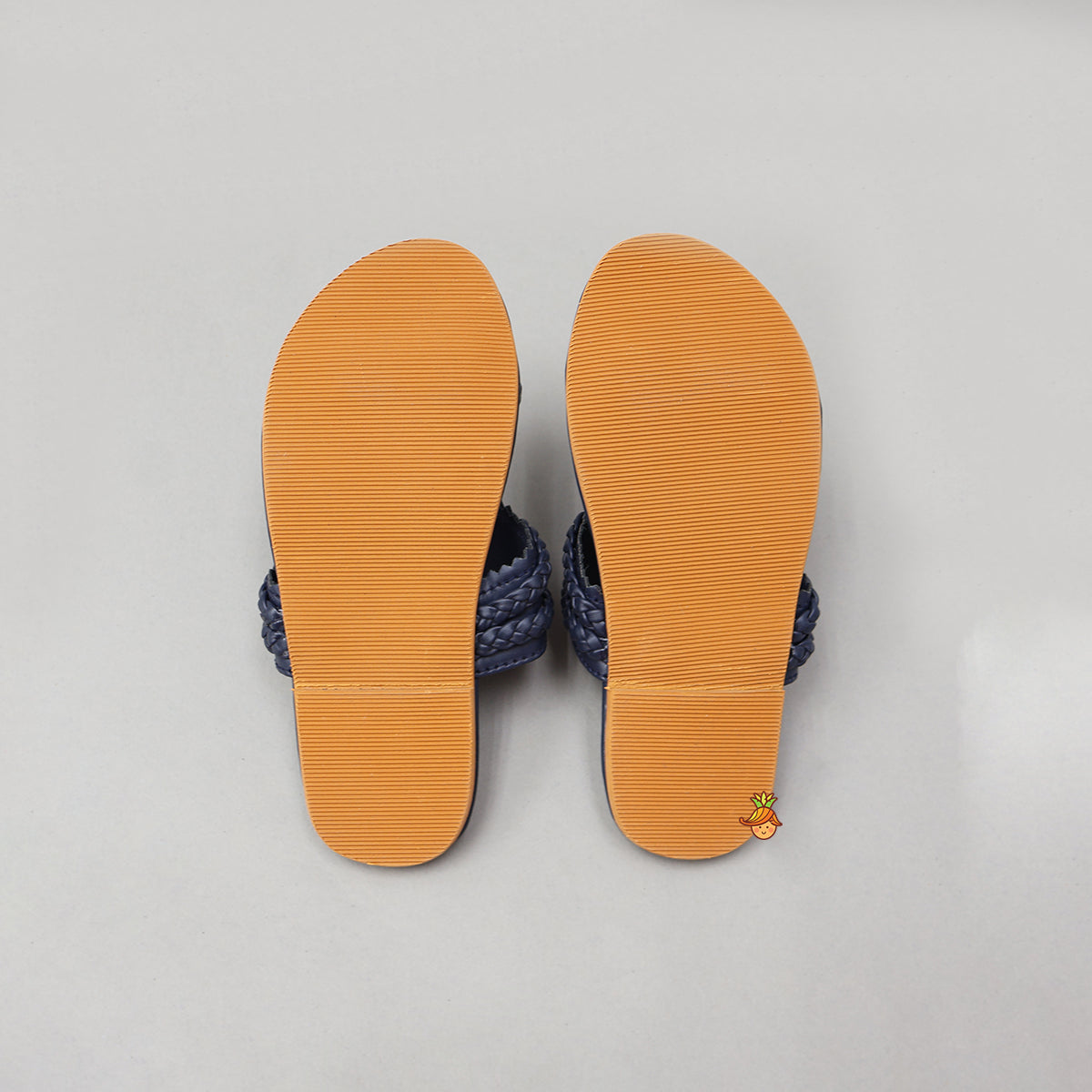 Classic Toe-Ring Kolhapuri Flats With Braided Detailing