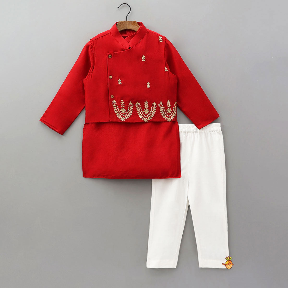 Pre Order: Ethnic Kurta With Embroidered Jacket And Pyjama