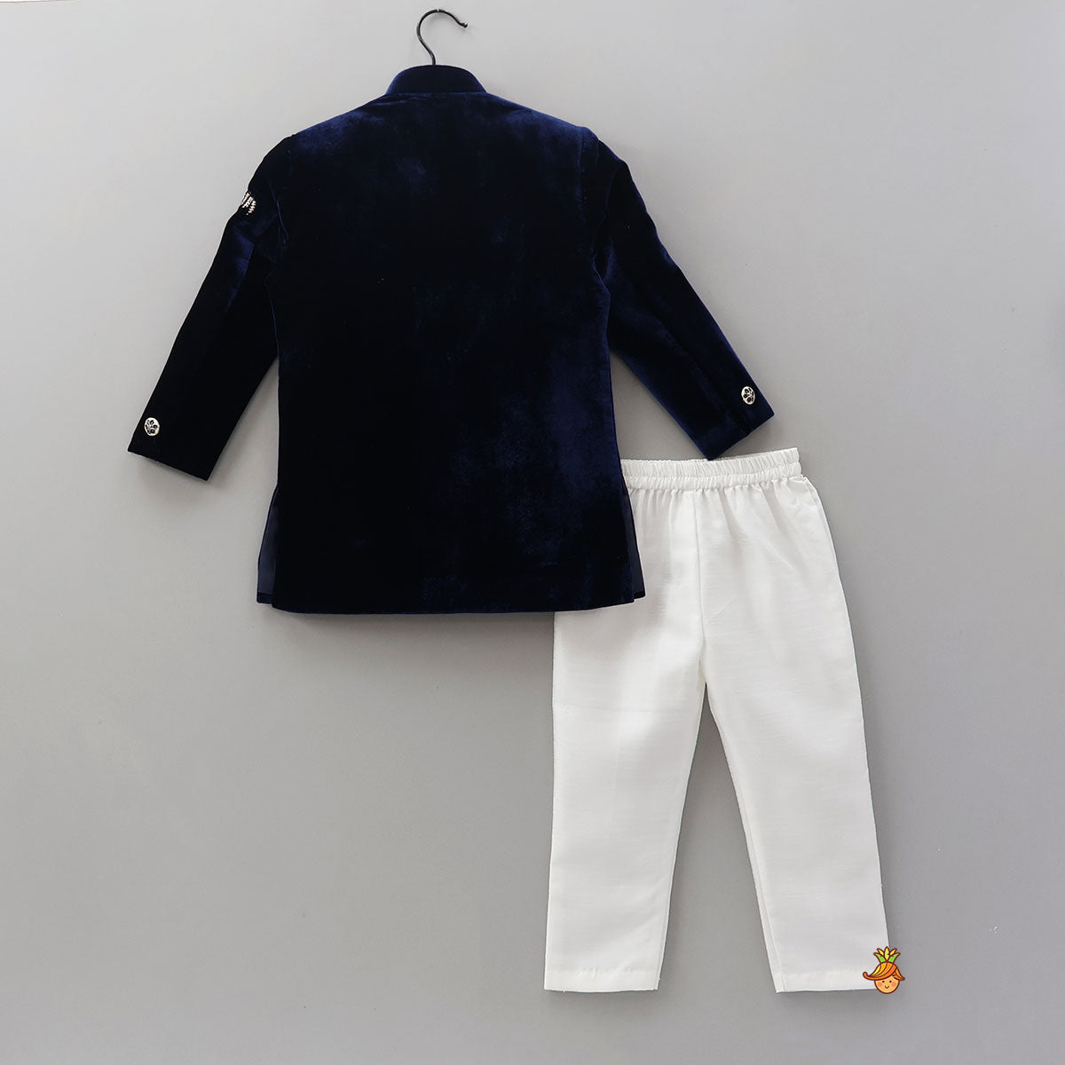 Motifs Embroidered Velvet Sherwani With Pyjama